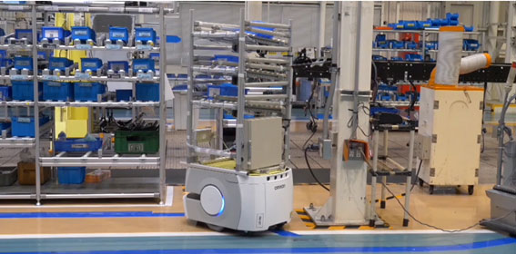 三菱ふそうトラック・バス株式会社の自動走行搬送ロボット