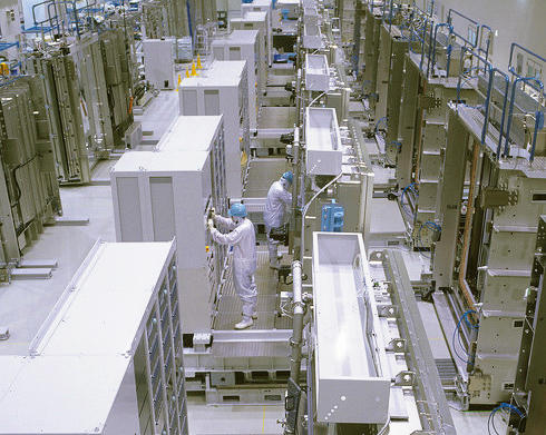 アルバックの本社工場内の様子 出典：アルバック